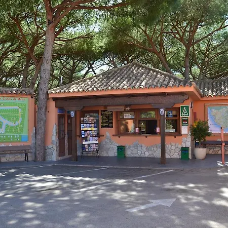 Bungalows Camping Canos De Meca Campsite